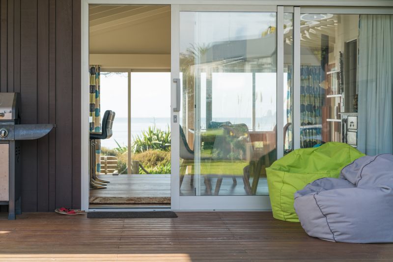 Get Professional Glass Door Repair To Improve Energy Efficiency!
